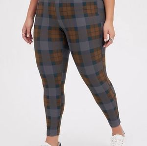 PULL-ON PIXIE PANT - STUDIO PONTE OUTLANDER TARTAN Torrid Size 4